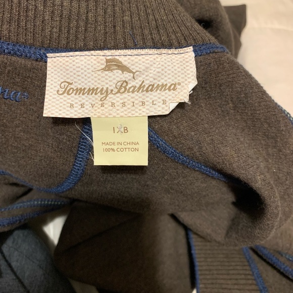 Tommy Bahama size 1XB cotton reversible sweater. Blue/brown like new - Picture 3 of 4